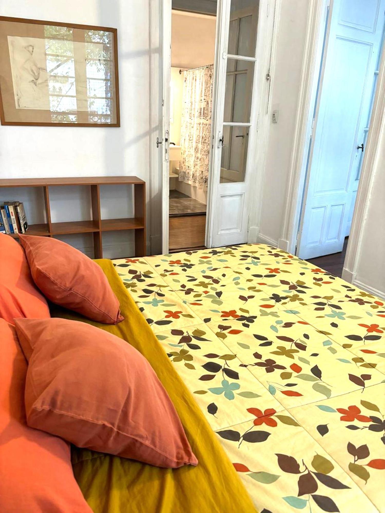 Antique San Telmo Apartment *